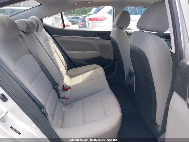 Hyundai Elantra Value Edition 2018 5NPD84LF2JH320460 Image 8