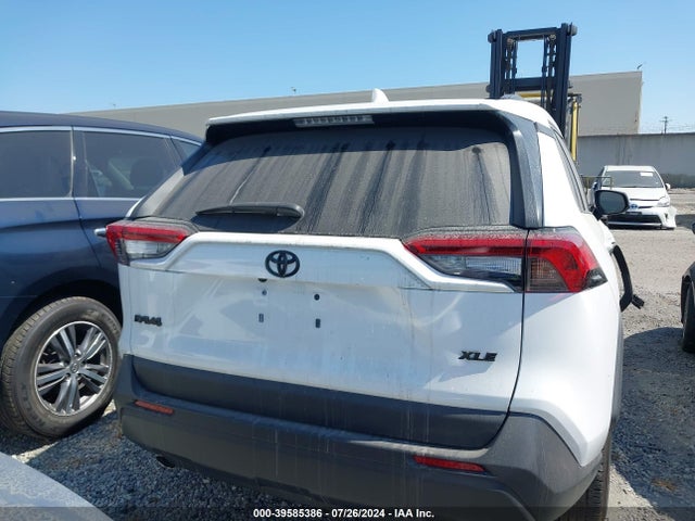 Toyota Rav4 Xle 2022 2T3W1RFV6NC195220 Image 17