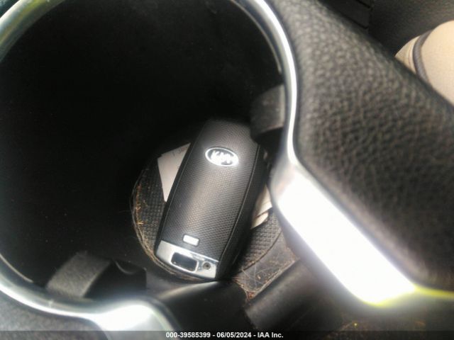 KNDPN3AC8K7583907 KIA Sportage Ex