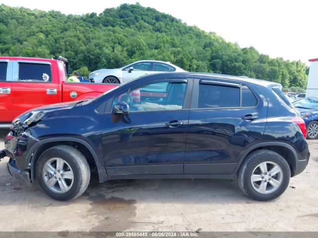 KL7CJNSM9MB373715 Chevrolet Trax Awd Ls