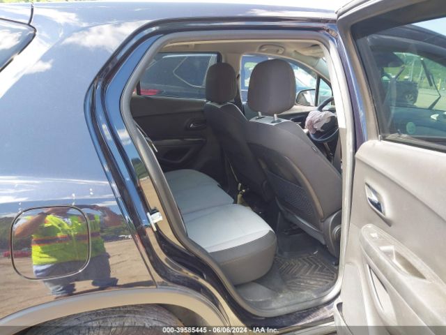 KL7CJNSM9MB373715 Chevrolet Trax Awd Ls