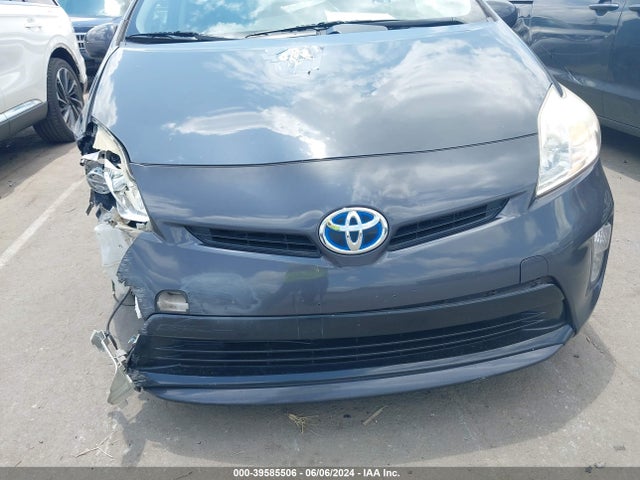 Toyota Prius Two 2014 JTDKN3DU6E0361751 Image 12