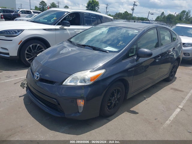 Toyota Prius Two 2014 JTDKN3DU6E0361751 Image 2
