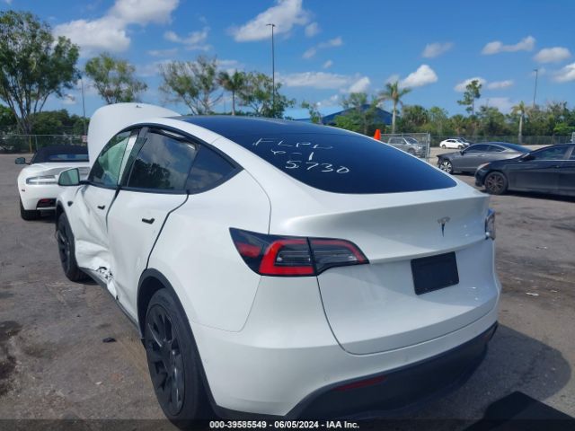 5YJYGDED0MF105730 Tesla Model Y Standard Range Rear-wheel Drive