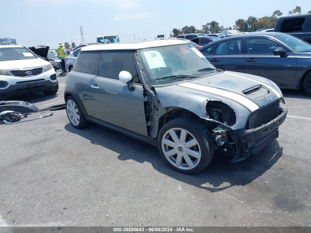 2008 MINI COOPER S WMWMF73548TV36294 Photo 0