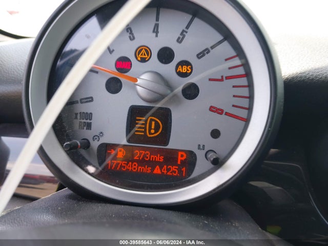 2008 MINI COOPER S WMWMF73548TV36294 Photo 6