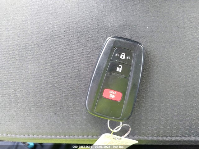 Toyota Prius Three 2016 JTDKARFU8G3011745 Image 11