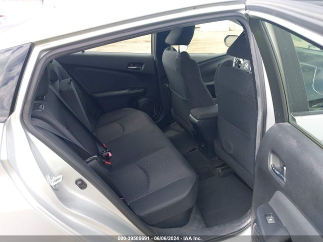 Toyota Prius Three 2016 JTDKARFU8G3011745 Image 8