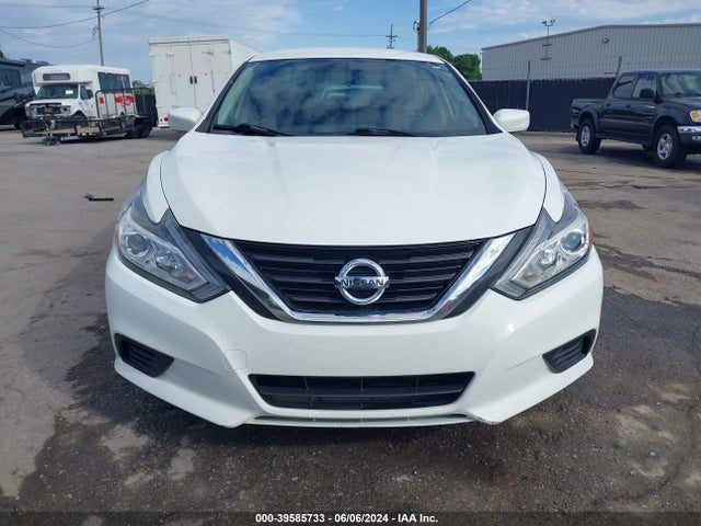 Nissan Altima 2.5 S 2018 1N4AL3APXJC220986 Image 12