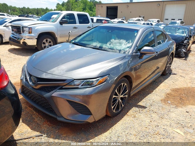 Toyota CAMRY SE 2018 4T1B11HK8JU543734 Image 2