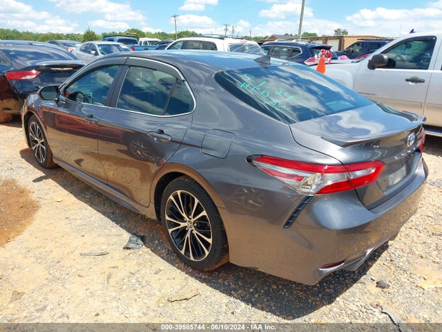 Toyota CAMRY SE 2018 4T1B11HK8JU543734 Image 3