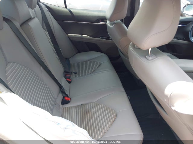 Toyota CAMRY SE 2018 4T1B11HK8JU543734 Image 8