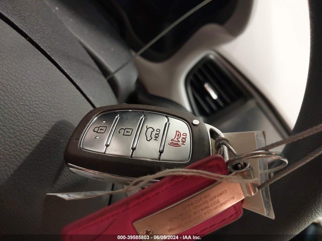 2017 HYUNDAI IONIQ HYBRID KMHC65LC4HU030780 Photo 10