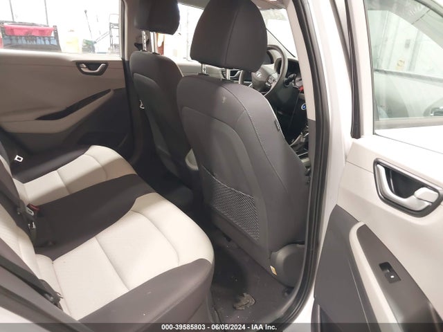 2017 HYUNDAI IONIQ HYBRID KMHC65LC4HU030780 Photo 7