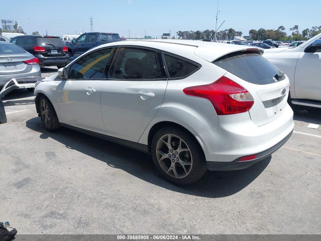 Ford FOCUS SE 2014 1FADP3K20EL325465 Image 3