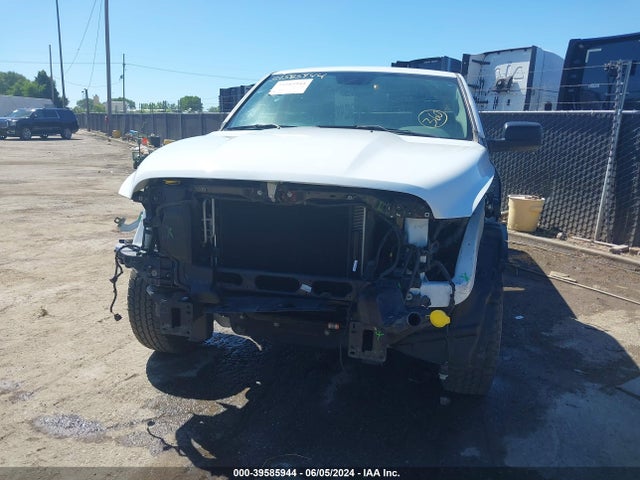 3C6JR6DGXJG167104 RAM 1500 Tradesman Regular Cab 4x2 8' Box