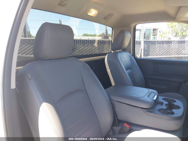 3C6JR6DGXJG167104 RAM 1500 Tradesman Regular Cab 4x2 8' Box