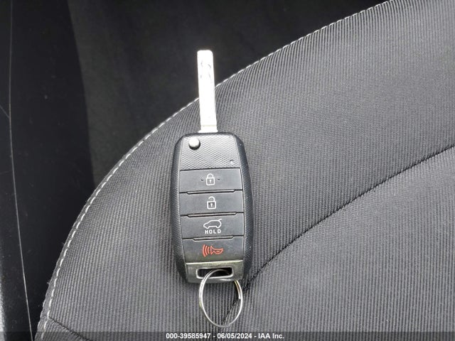 KIA SOUL + 2018 KNDJP3A51J7541871 Image 11