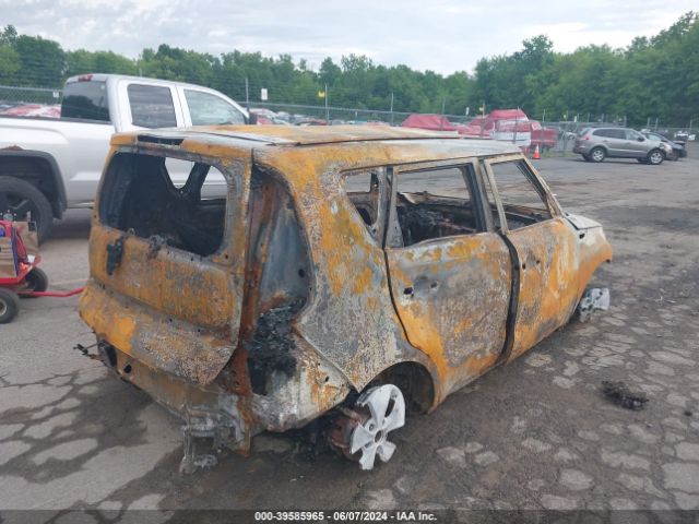 KNDJN2A26F7180019 KIA Soul