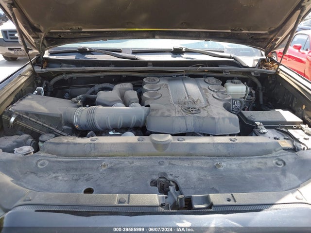 Toyota 4RUNNER SR5 2018 JTEBU5JR6J5607799 Image 10