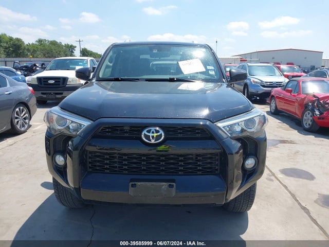 Toyota 4RUNNER SR5 2018 JTEBU5JR6J5607799 Image 12