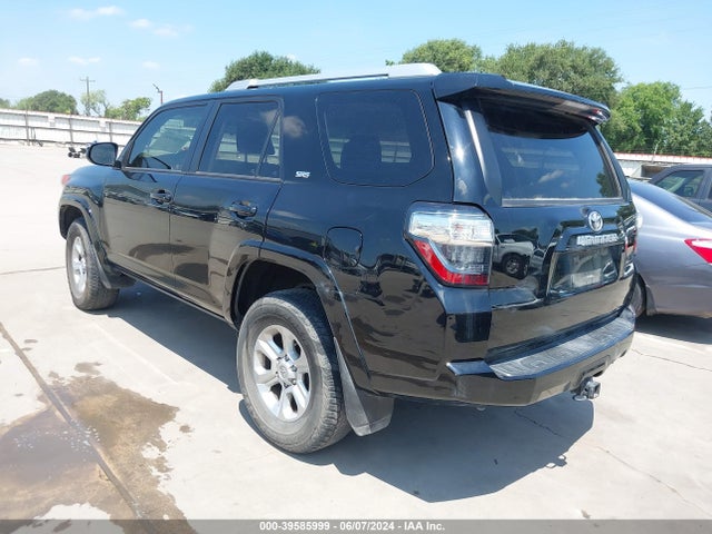 Toyota 4RUNNER SR5 2018 JTEBU5JR6J5607799 Image 3