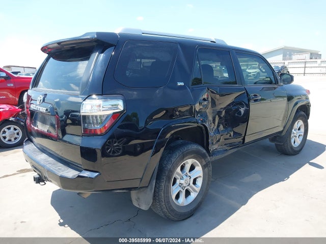 Toyota 4RUNNER SR5 2018 JTEBU5JR6J5607799 Image 4