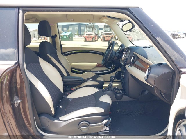 2012 MINI COOPER WMWSU3C53CT540772 Photo 4