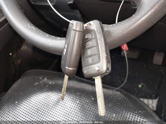 KM8K12AA6LU477176 Hyundai Kona Se