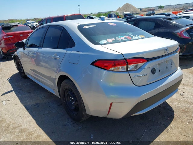 Toyota COROLLA LE 2022 5YFEPMAE5NP316509 Image 3