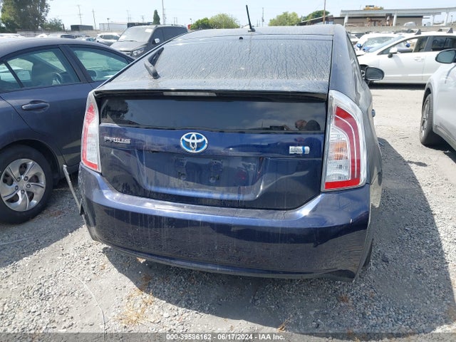 Toyota Prius Two 2015 JTDKN3DUXF0444181 Image 16