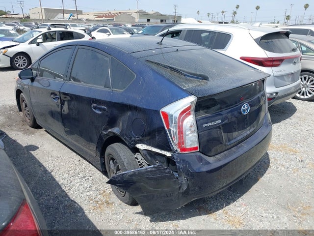 Toyota Prius Two 2015 JTDKN3DUXF0444181 Image 3