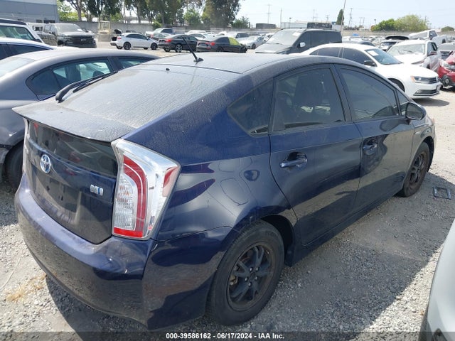 Toyota Prius Two 2015 JTDKN3DUXF0444181 Image 4