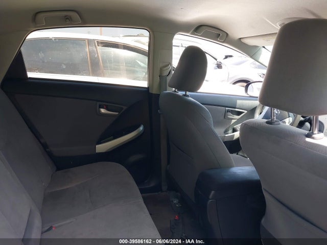 Toyota Prius Two 2015 JTDKN3DUXF0444181 Image 8