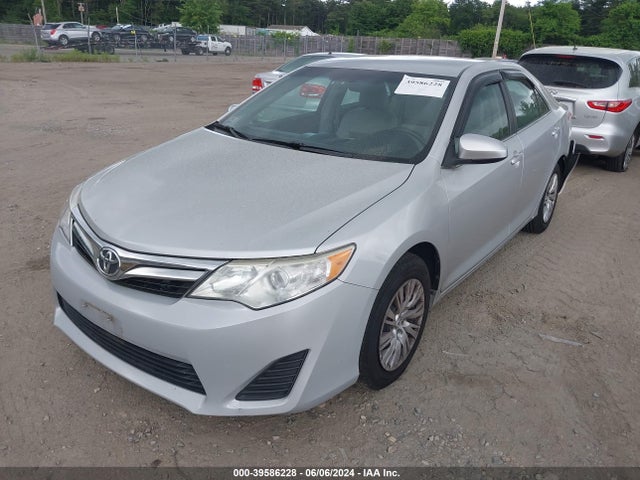 Toyota CAMRY LE 2014 4T4BF1FK8ER427062 Image 2