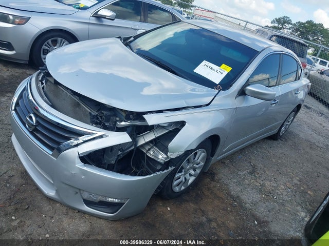 Nissan Altima 2.5 S 2014 1N4AL3AP2EN243009 Image 2