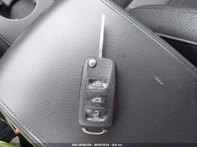 1VWAS7A30FC103438 Volkswagen Passat 1.8t Limited Edition