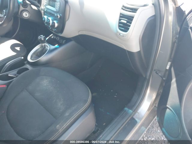KNDJP3A56E7059886 KIA SOUL +