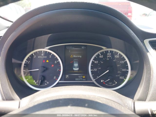 3N1AB7AP4JL655921 Nissan SENTRA SV