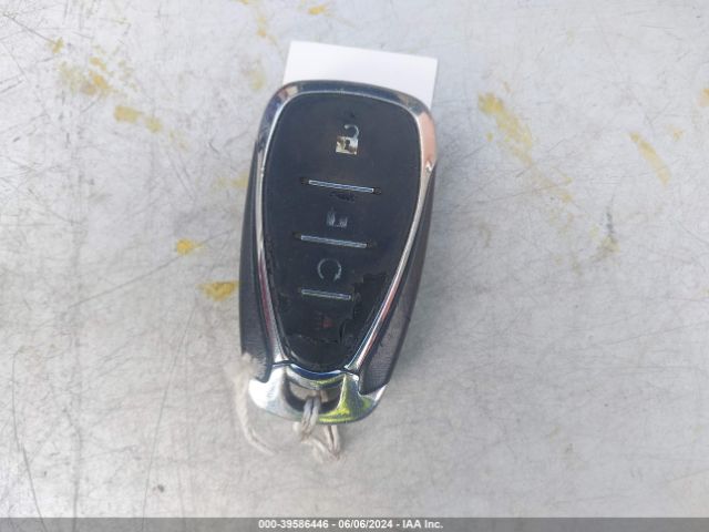 3GNCJLSB8HL256712 Chevrolet Trax Lt