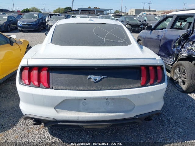 Ford Mustang Ecoboost Premium Fastback 2022 1FA6P8TH3N5106299 Image 16