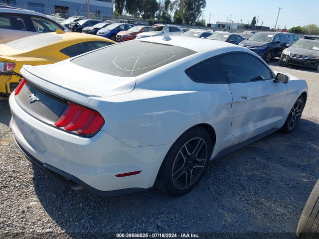 Ford Mustang Ecoboost Premium Fastback 2022 1FA6P8TH3N5106299 Image 4