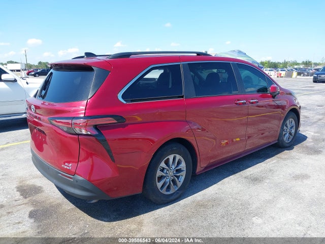 Toyota SIENNA XLE 2022 5TDYRKEC7NS094311 Image 4