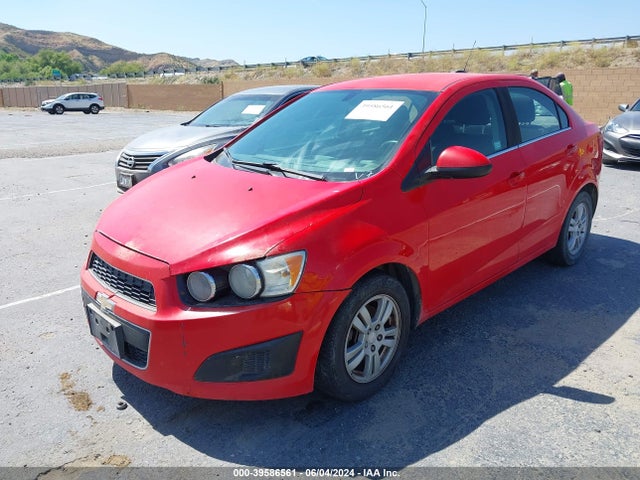 Chevrolet Sonic Lt Auto 2015 1G1JC5SG5F4211126 Image 2