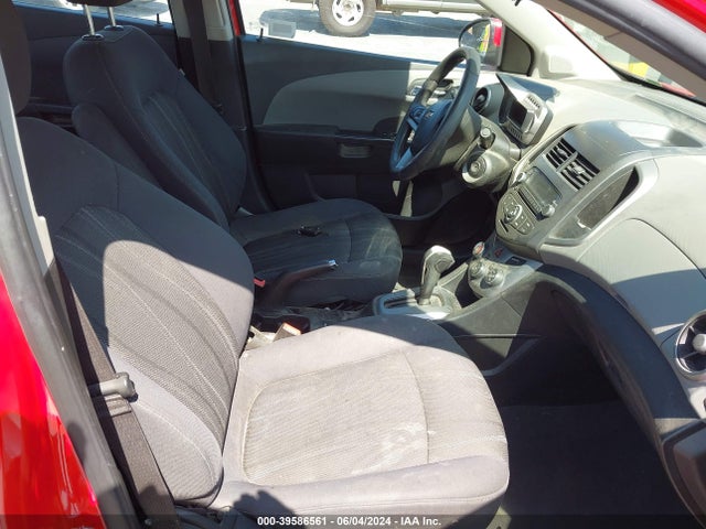 Chevrolet Sonic Lt Auto 2015 1G1JC5SG5F4211126 Image 5