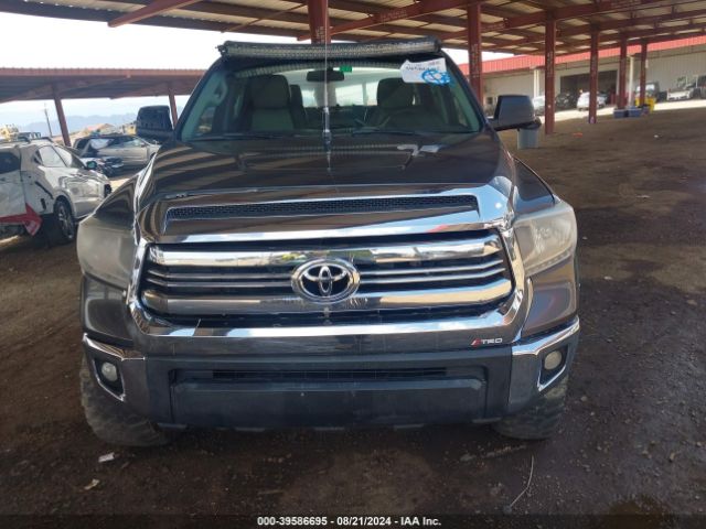5TFDM5F1XGX067015 Toyota Tundra Sr5 4.6l V8