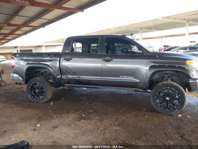 5TFDM5F1XGX067015 Toyota Tundra Sr5 4.6l V8