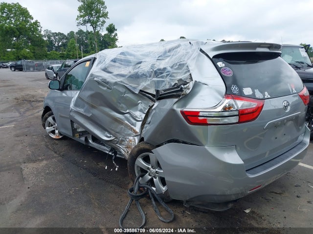 Toyota Sienna Le 8 Passenger 2016 5TDKK3DC5GS698265 Image 3