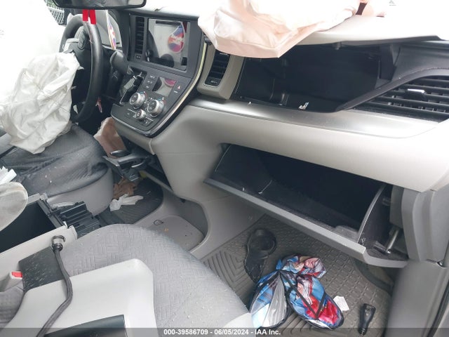 Toyota Sienna Le 8 Passenger 2016 5TDKK3DC5GS698265 Image 5