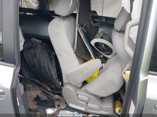 Toyota Sienna Le 8 Passenger 2016 5TDKK3DC5GS698265 Image 8